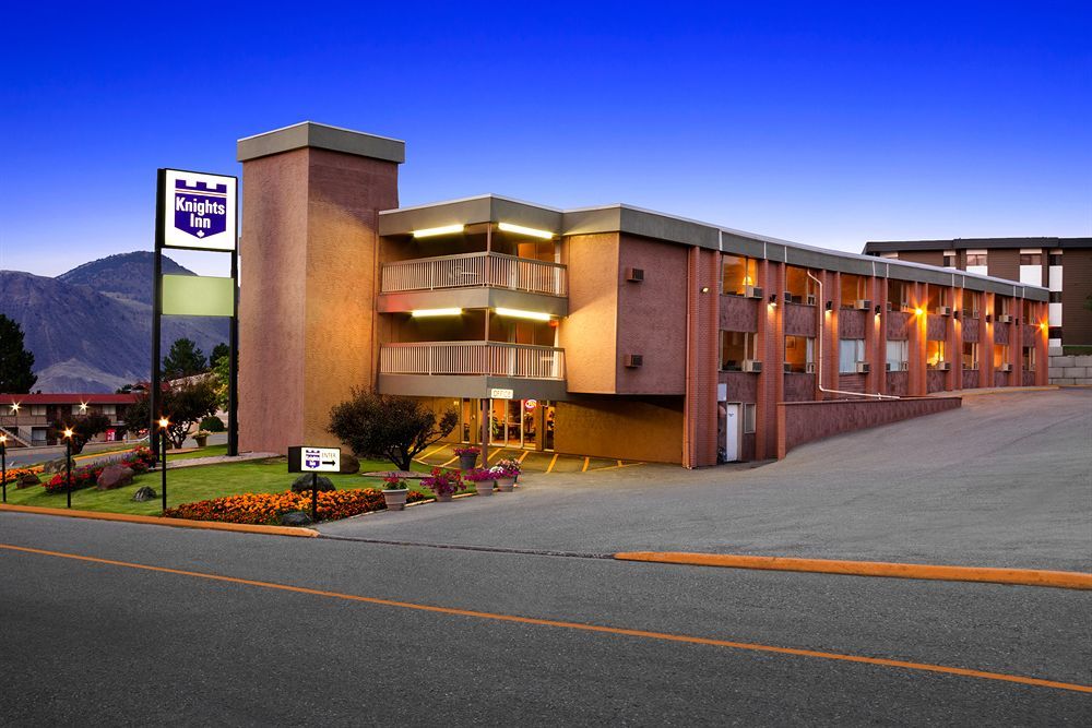 Knights Hotel