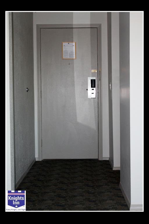 Knights Hotel